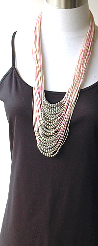 コードとメタルビーズのロングネックレス6266B