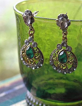 オリエンタルなビジューピアス6391