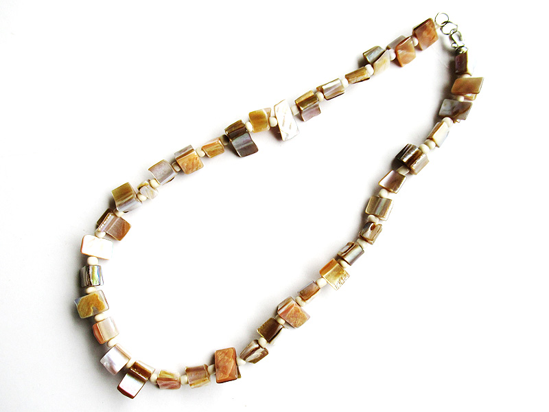 シェル・ネックレス6424F