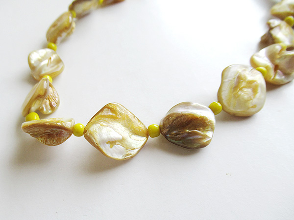 天然シェルネックレス6427G