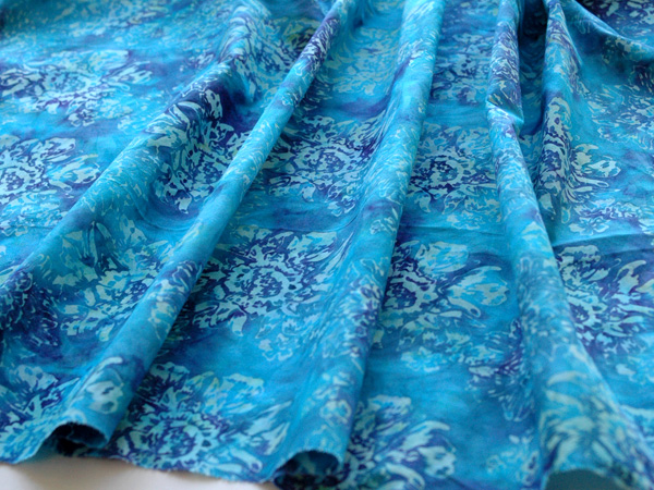 芸術品のような美しい染色。スタンプバティック15396