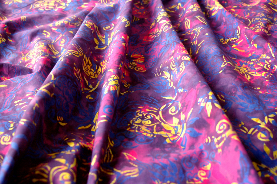 芸術品のような美しい染色。スタンプバティック15408