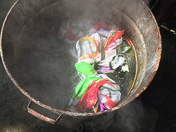 �蒅�܂��� �����𕦂��� �ϕ�