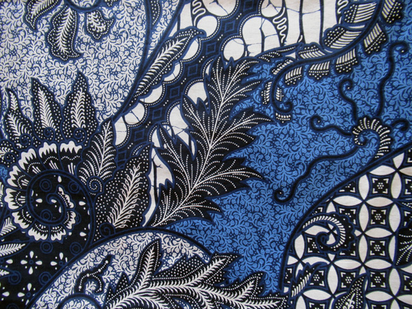 バティック巻きスカート70077A生地のアップ