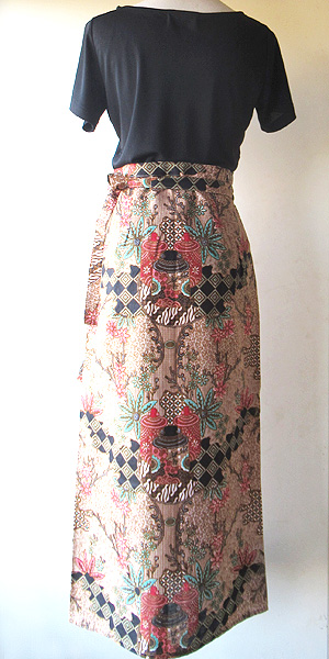 バティック巻きスカート70077E後ろ