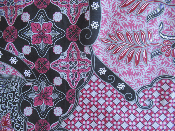 バティック巻きスカート70077G生地のアップ