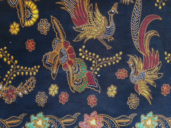 バティック巻きスカート70077K生地のアップ