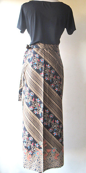 バティック巻きスカート70077L後ろ