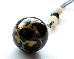 ガムランボール部分アップ