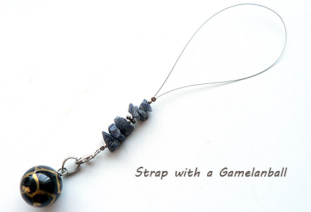ガムランボール付ストラップ19552