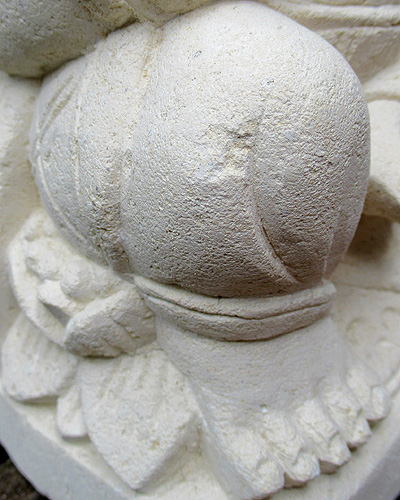 ガネーシャ石像小アウトレット11217OG不具合箇所