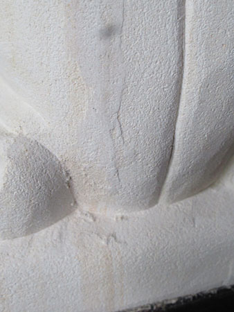 石像カエルお祈り・アウトレット不具合箇所