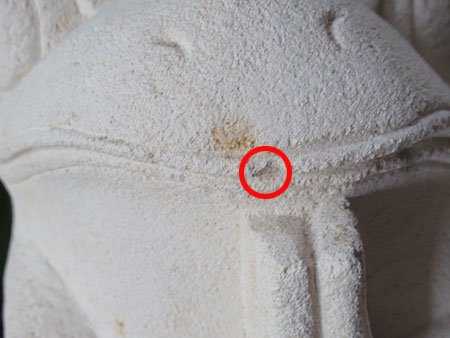 石像カエルお祈り・アウトレット不具合箇所