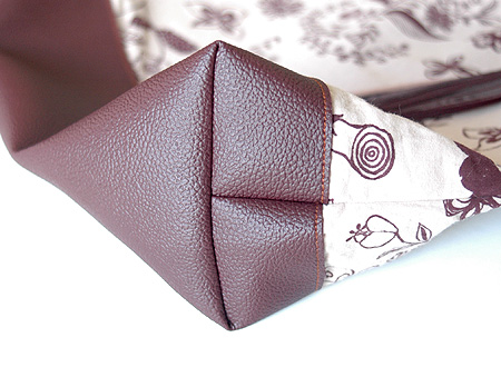 HinakovgƃU[̃g[gobÕ}`