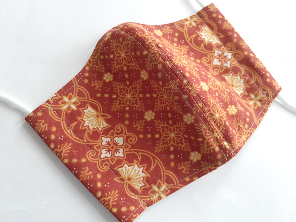 バリのバティック・マスク、立体になって、鼻が苦しくない