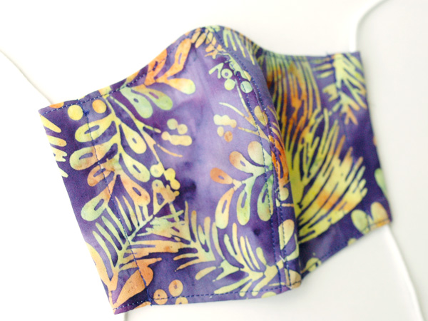 バリのバティック・マスク、立体になって、鼻が苦しくない