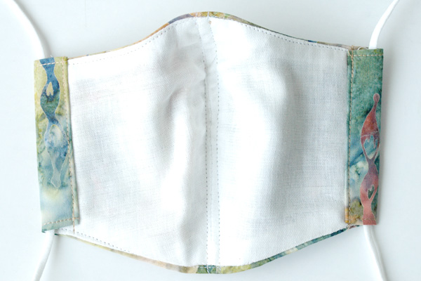 バリのバティック・マスク大、裏はダブルガーゼで肌ざわり抜群