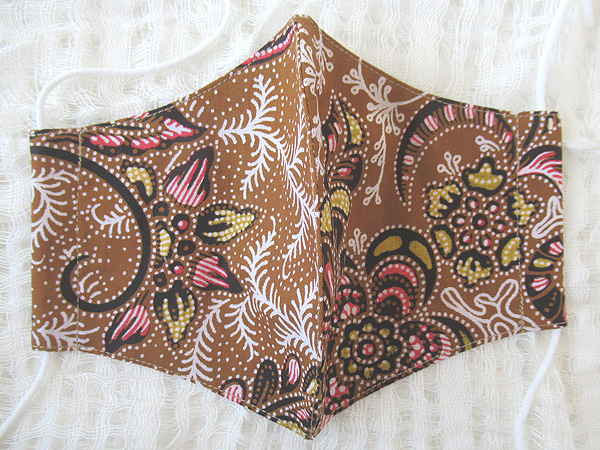 バリのバティック・マスク