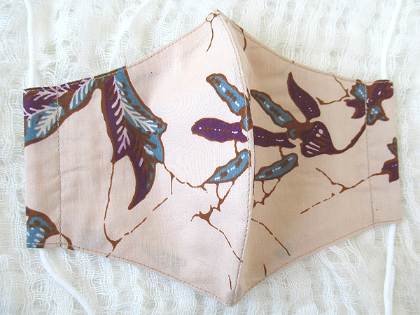 バリのバティック・マスク