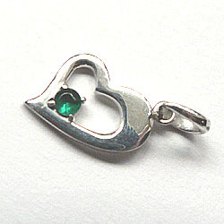 シルバーアクセサリートップ・グリーンクォーツ