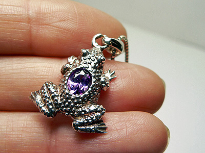 アメジストのデザインネックレス