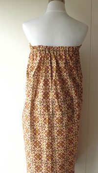 バティック・エステ・ラップガウン30203後ろ姿