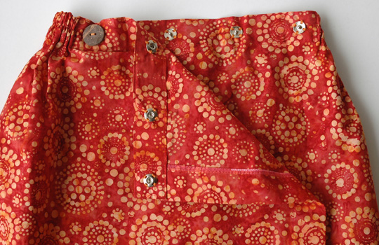 コットン・スタンプバティック・エステ・ラップガウン30297前あき