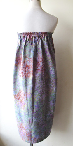 コットン・スタンプバティック・エステ・ラップガウン30368後ろ