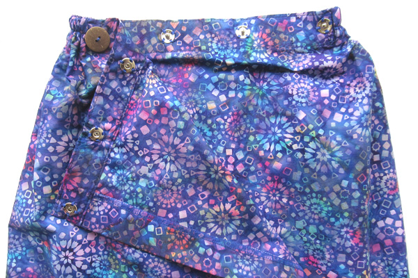 スナップ開きで開閉が楽