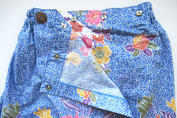 スナップ開きで開閉が楽