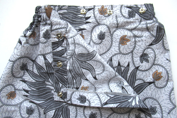 スナップ開きで開閉が楽