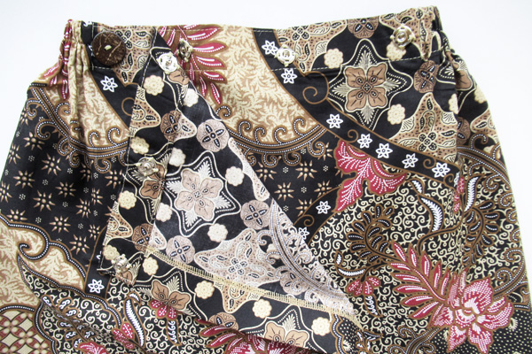 スナップ開きで開閉が楽