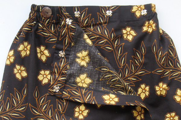 スナップ開きで開閉が楽