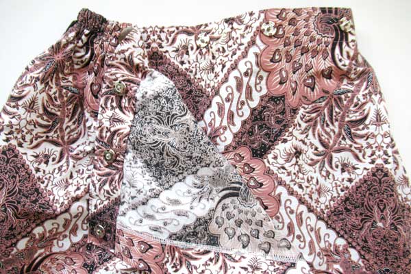 スナップ開きで開閉が楽