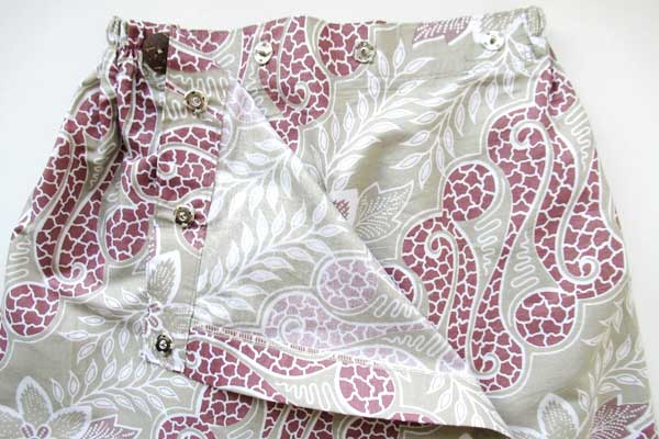 スナップ開きで開閉が楽