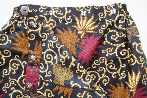 スナップ開きで開閉が楽