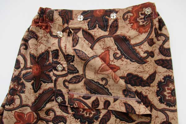 スナップ開きで開閉が楽