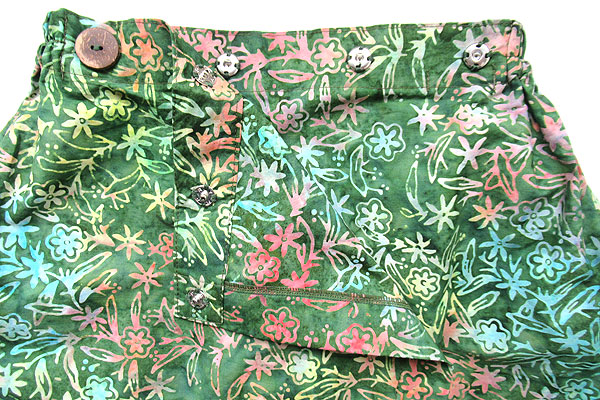 スナップ開きで開閉が楽