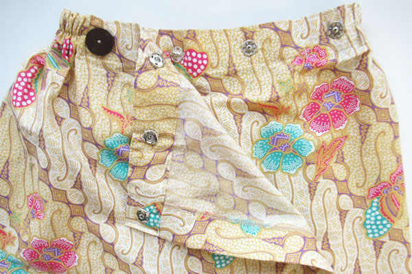 スナップ開きで開閉が楽