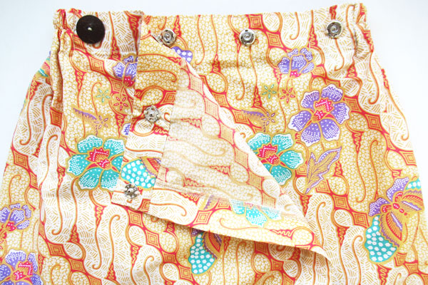 スナップ開きで開閉が楽