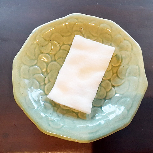 ウタマスパイス・エッセンシャルオイル・ブレンド・コットンで芳香を楽しむ